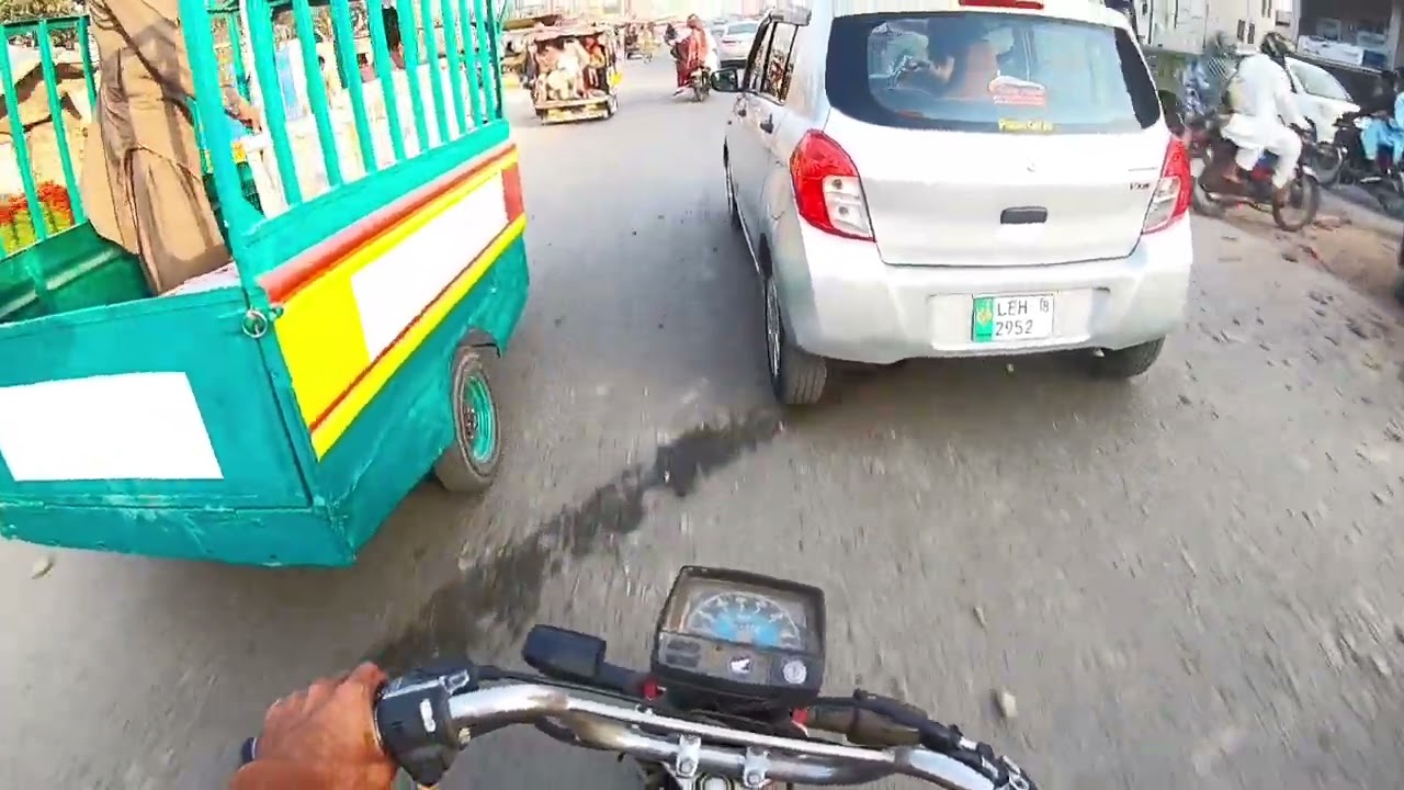 Multan City Ki Roniq #city #allah #citylife #citytraffic 