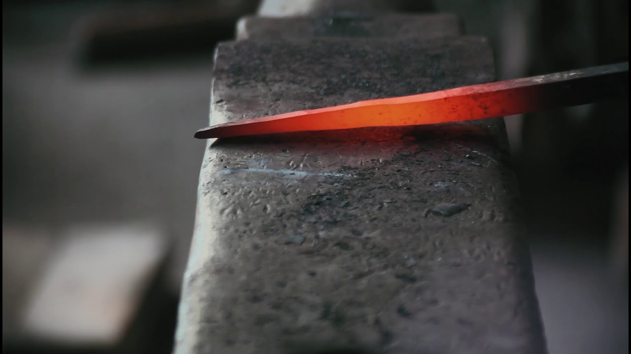 アンビルを使って火箸を作る | やっとこ | Forging blacksmith tongs / Flatbit tongs