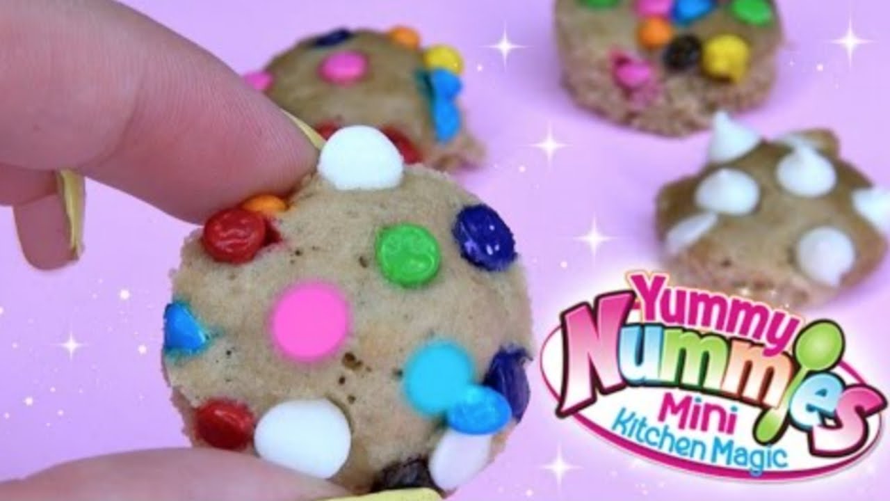 Yummy Nummies DIY Cookie Creations Maker Makes 10 mini cookies NO BAKE
