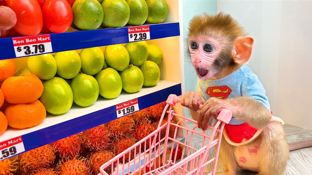 Monkey Baby Bon Bon takes the baby rabbit to the farm and eats fruit ...
