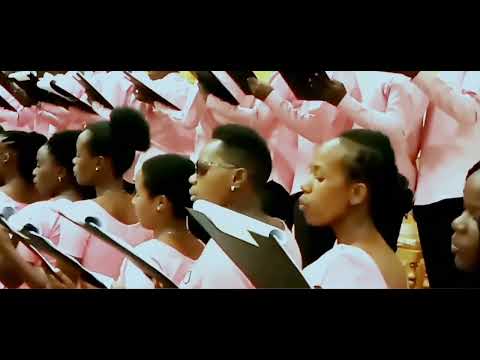 KENGELE ZASIKIKA By V Mwafrika Live Performance 