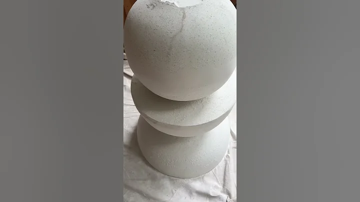 Making an Anthropologie inspired outdoor dining table using planters!