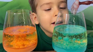 Эксперимент для детей с водой, маслом, красками и шипучкой