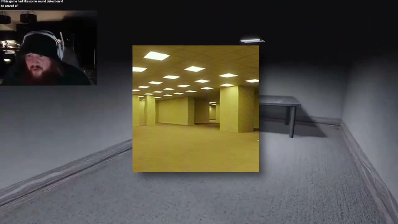 CaseOh Plays A Terrifying Roblox Game.