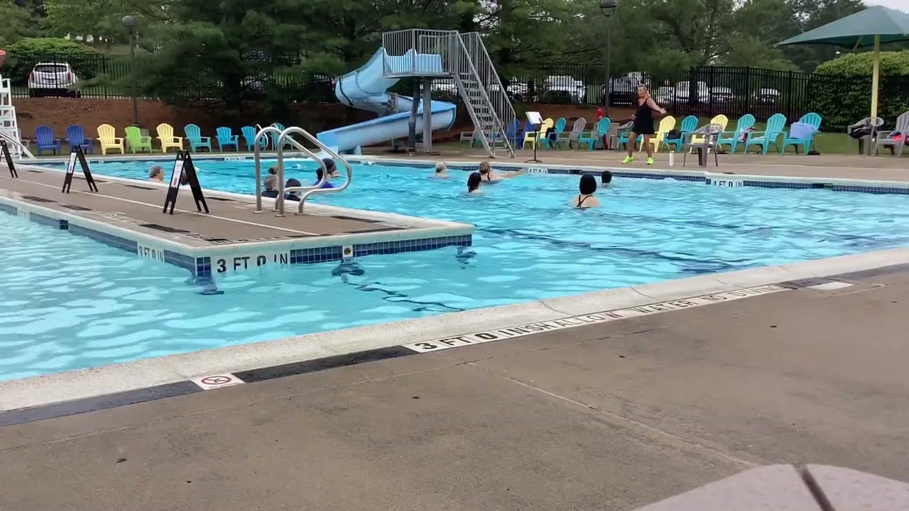 AQUA ZUMBA " ISLAND IN THE STREAM"