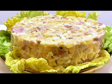 Видео рецепт Салат из ананасов и копченой курицы