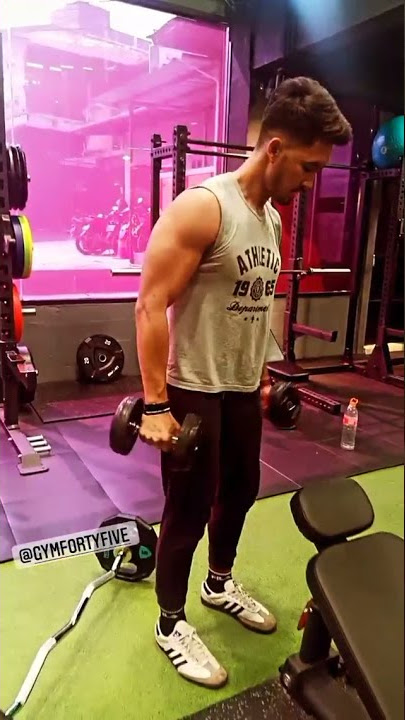 Gilbert Pangalila Nge-gym  gak pake males