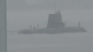 コリンズ級 潜水艦『SSG78ランキン』 阪神基地隊を出港