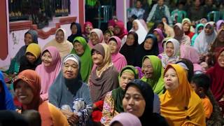 Download lagu guyon maton ngguyu kepingkel pingkel !!!! Gus Eeng / KH. Ahmad Rofi'i Mahfudz, S.HI