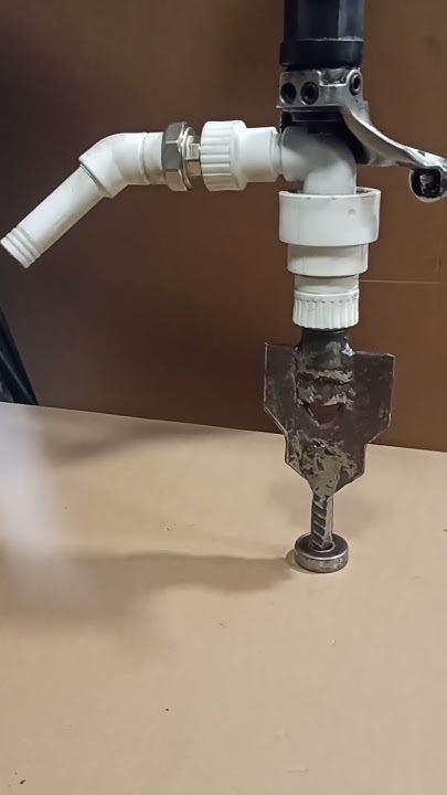 Вертлюг и наконечник для бура . абиссинская скважина. - YouTube