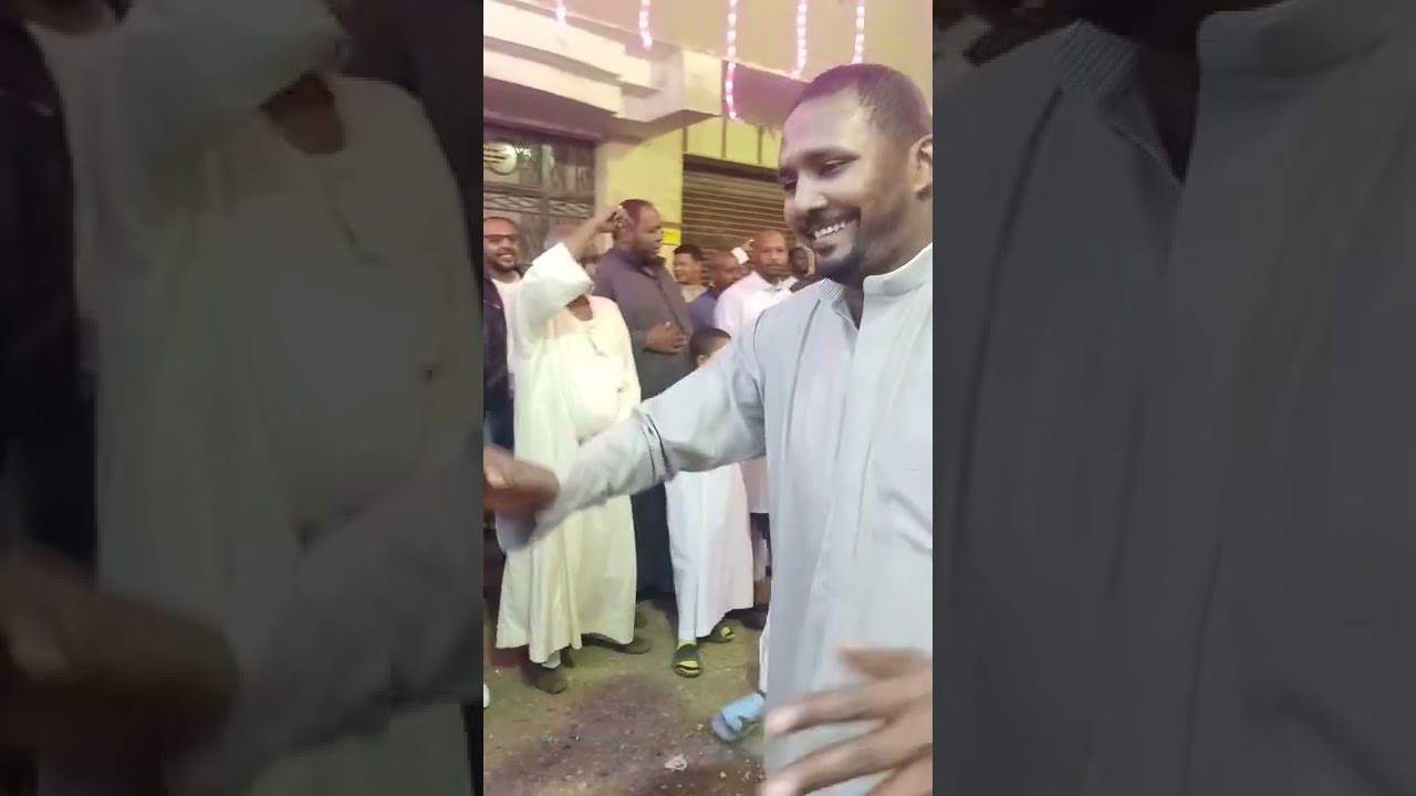 مربوع من  الفنان سيد جاد في خطوبة الاستاذ علاء أمام دياب