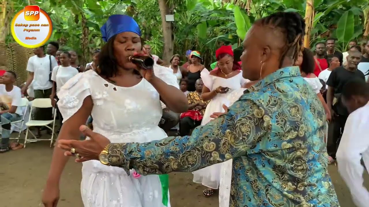 La Raine Dantor ❤️❤️💙💙