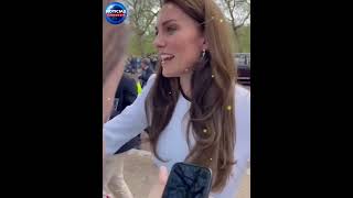 Retrato de Kate Middleton enoja a británicos: no se parece #katemiddleton #reycarlosiii