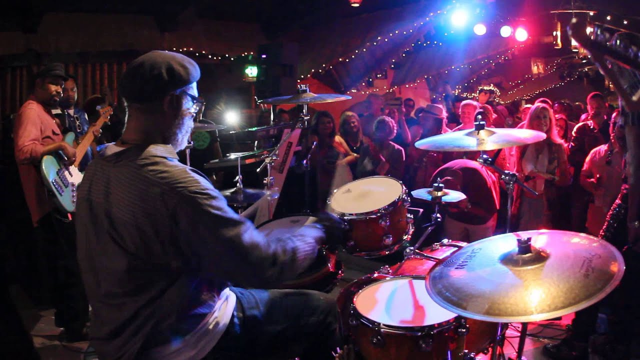 Soul Syndicate Band - Carlton Santa Davis, drum solo