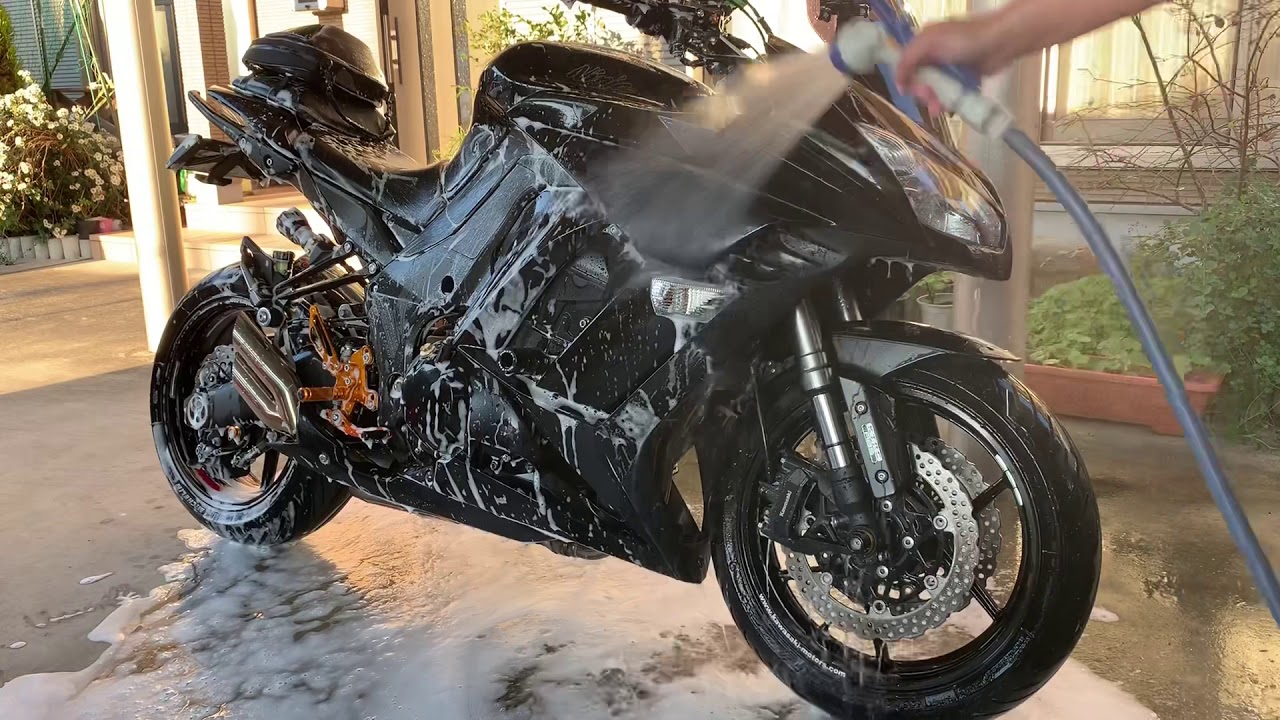 23ホーネット250レストア&カスタム？スイングアームを塗装しながら