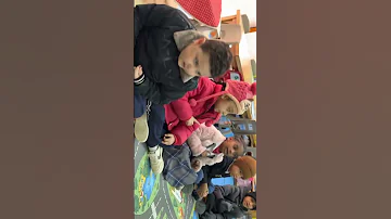نشيد مش من حق اي احد يلمس هنا 