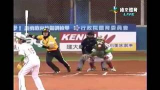 20110324 張民諺一分打點三壘安打