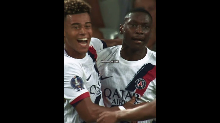 Désiré Doué is so easy 🤯✨#football #Ligue1 #Ligue1McDonalds #PSG #Doué #Neymar #edit #skill @PSG