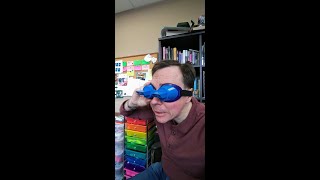 How do upside-down goggles work?