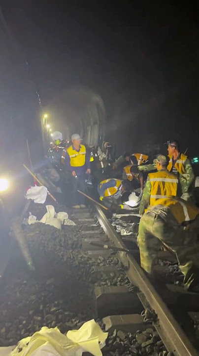 Cleaning process in railway tunnel
