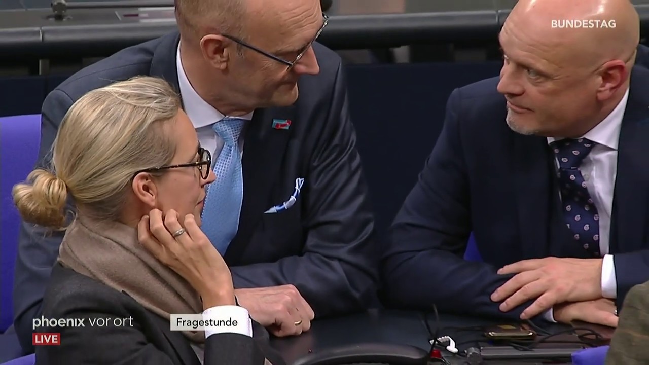 Live aus dem Bundestag: Aktuelle Stunde zum Thema „Neutralität im ...