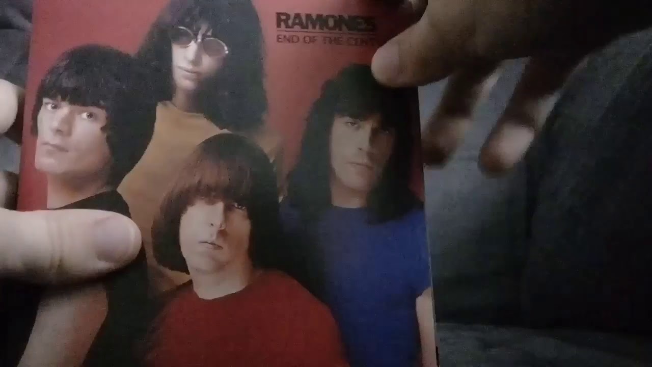 Box Ramones The Sire Years 1976 - 1981 - YouTube