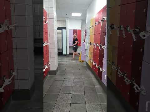 BECONTREE LEISURE CENTRE LOCKERS AND CHANGING VIDEO SONG MONEY DONT JIGGLE JIGGLE YOUTUBE SHORT