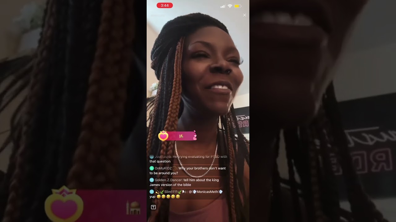 Angelic Soul does psychological evaluation on live while reading comments, is it 4 attention or cash