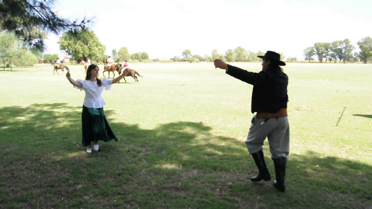 Folkloric Argentinean Rhythms at La Bamba de Areco Folkloric Argentinean Rhythms at La Bamba de Areco