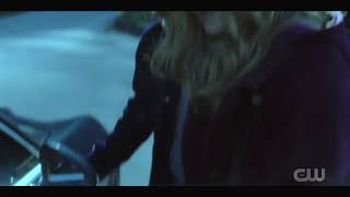 Nancy Drew 2x05 - Nancy sees Carson & Ryan following her, she takes sand from his car