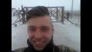 Украинский солдат выложил Вконтакте фото концлагеря для «русских свиней» Украинский солдат выложил Вконтакте фото концлагеря для «русских свиней»