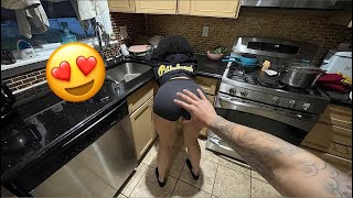 WHY IS SHE WALKING AROUND THE KITCHEN LIKE THIS🍑😍...