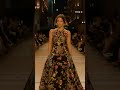 ヴィットリア・チェレッティ、圧巻のドレス姿。 #vogueworld
