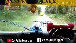 Jerih payah seorang supir truk sawit