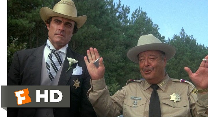 Smokey and the Bandit (5/10) Filmklipp - That's an Attention Getter (1977) HD