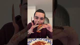 Eat chicken cutlet with me