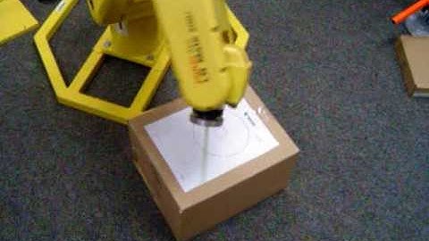 Dunwoody College - Automation/Robotics program - Fanuc Industrial Robot.wmv