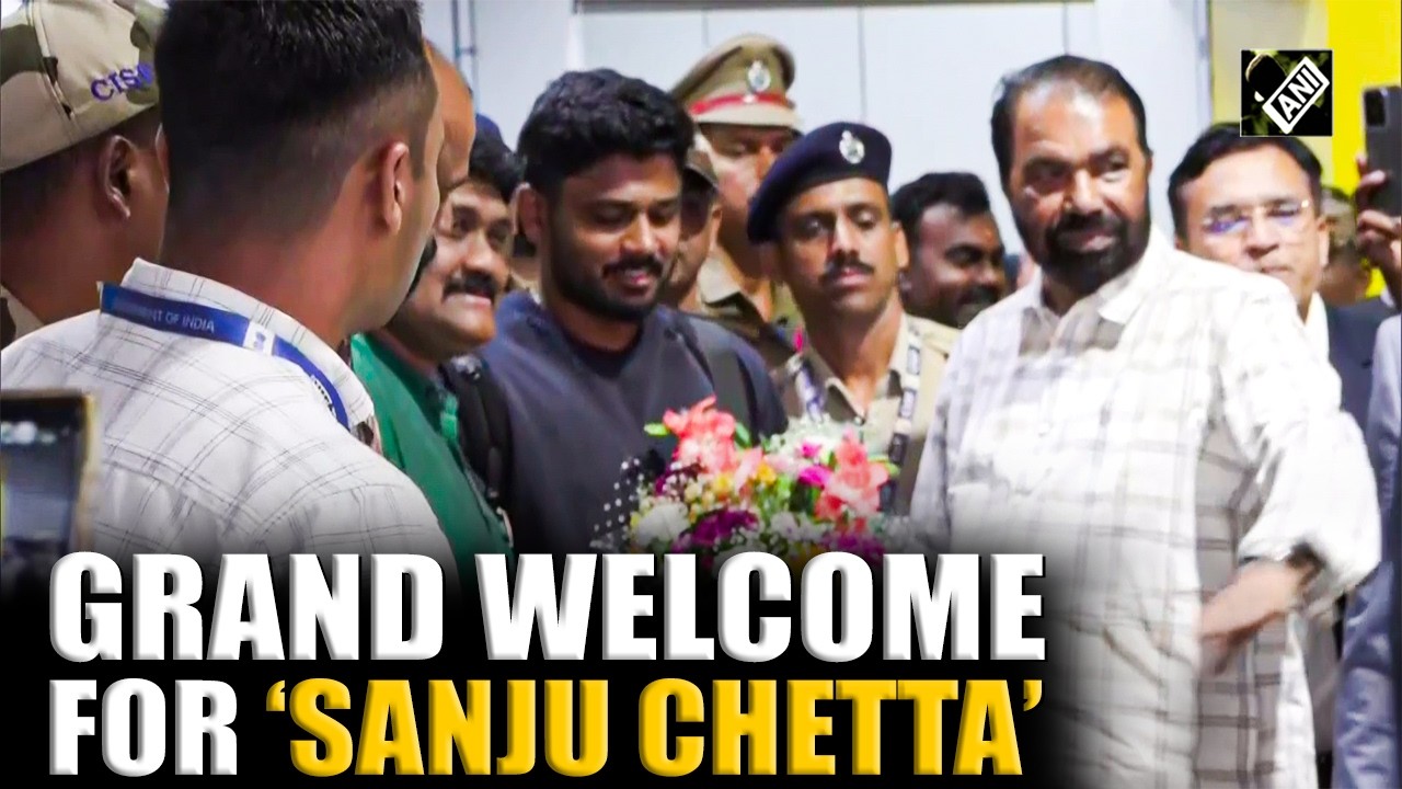 Игрока серии T20 ЧМ-2026 Санджу Самсона торжественно встретили в аэропорту Тируванантапурама.