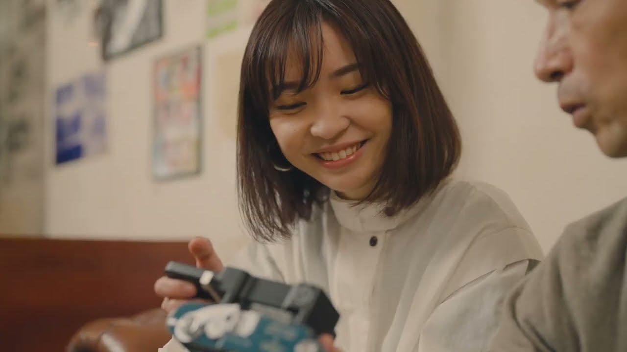 フィルムカメラとiphoneを組み合わせる デジスワップ 11日から支援受付開始 デジカメ Watch