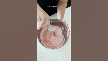 STOP Being So Gentle with Your Macaronage | How to Macaronage | The Floral Apron