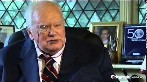 Sir Patrick Moore on amateur astronomy