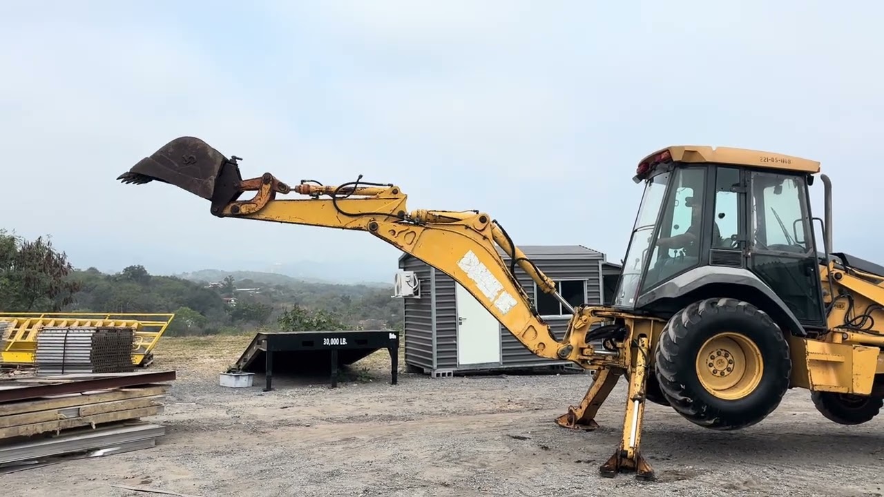 JHON DEERE 310G Encabinada 4x4 + kit