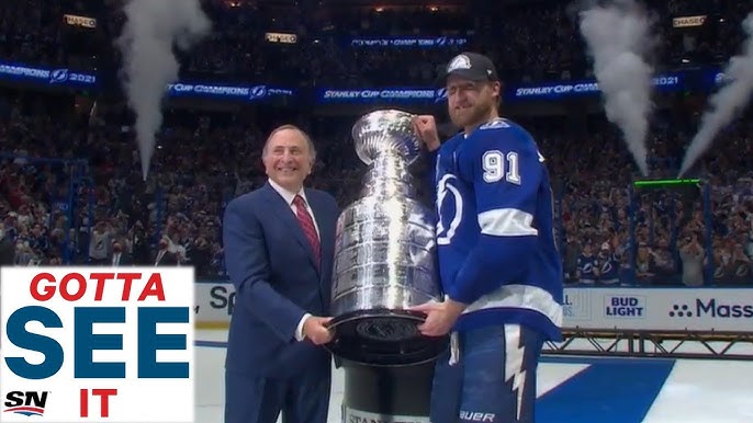 Tampa Bay Lightning on X: Everyone get their 2004 #StanleyCup mini banner  on their way in tonight? Shoutout to our friends at @chase for the hook up.  ⚡️ #CBJvsTBL  / X