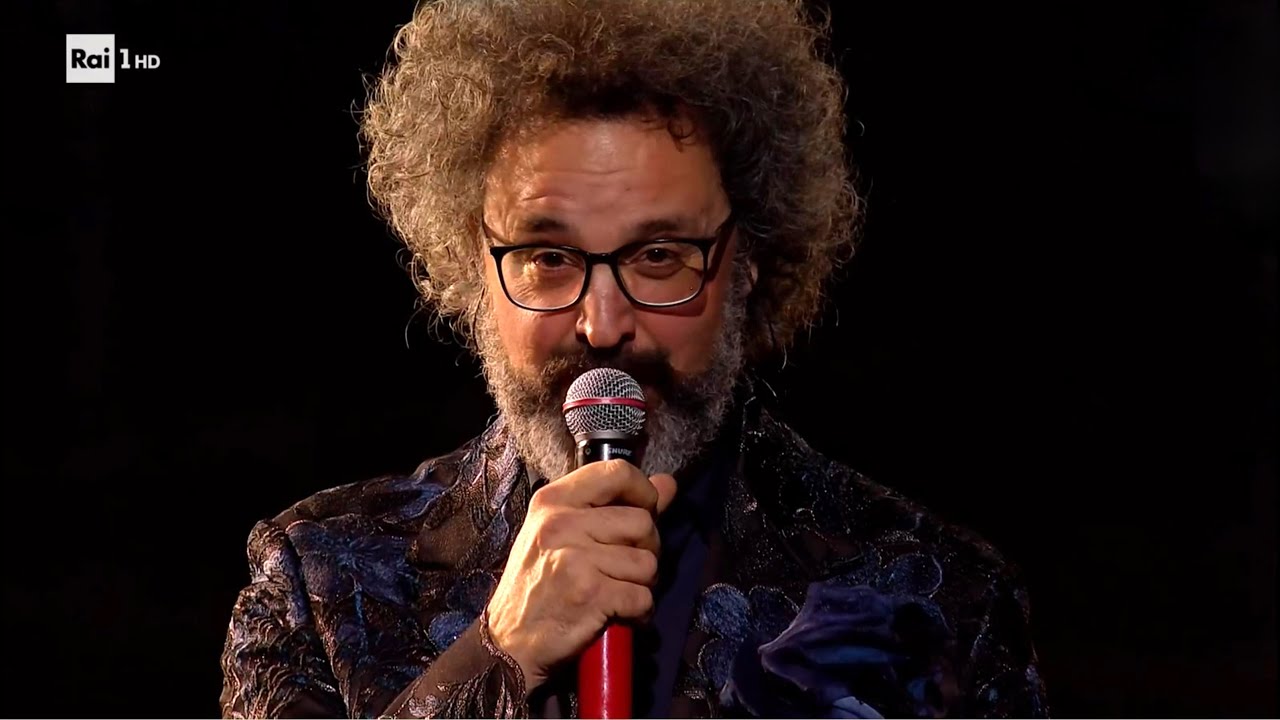 Simone Cristicchi - Quando sarai piccola {SANREMO 2025} Live Audio - Photo/Video Show