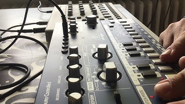 Behringer TD3 & Elektron Model Samples Acid Techno Jam