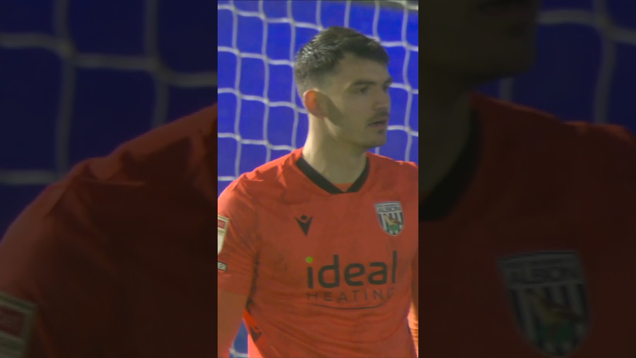 Исключительная игра вратаря на стадионе «Сент-Эндрюс» 🧤⛔️ 