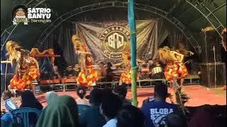 Atraksi bujang ganong barongan gembong aji joyo 9 juli 2022 Tempellemahbang