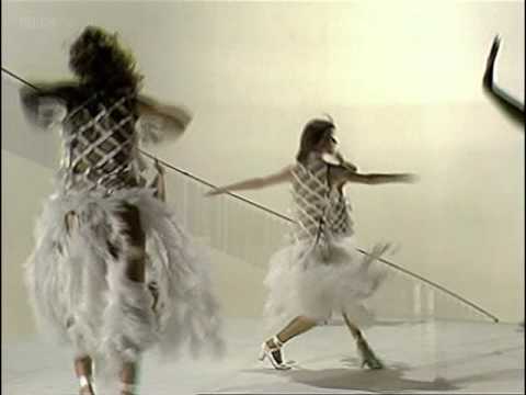 Legs & Co - Spirits [Having Flown] - TOTP TX: 24/01/1980