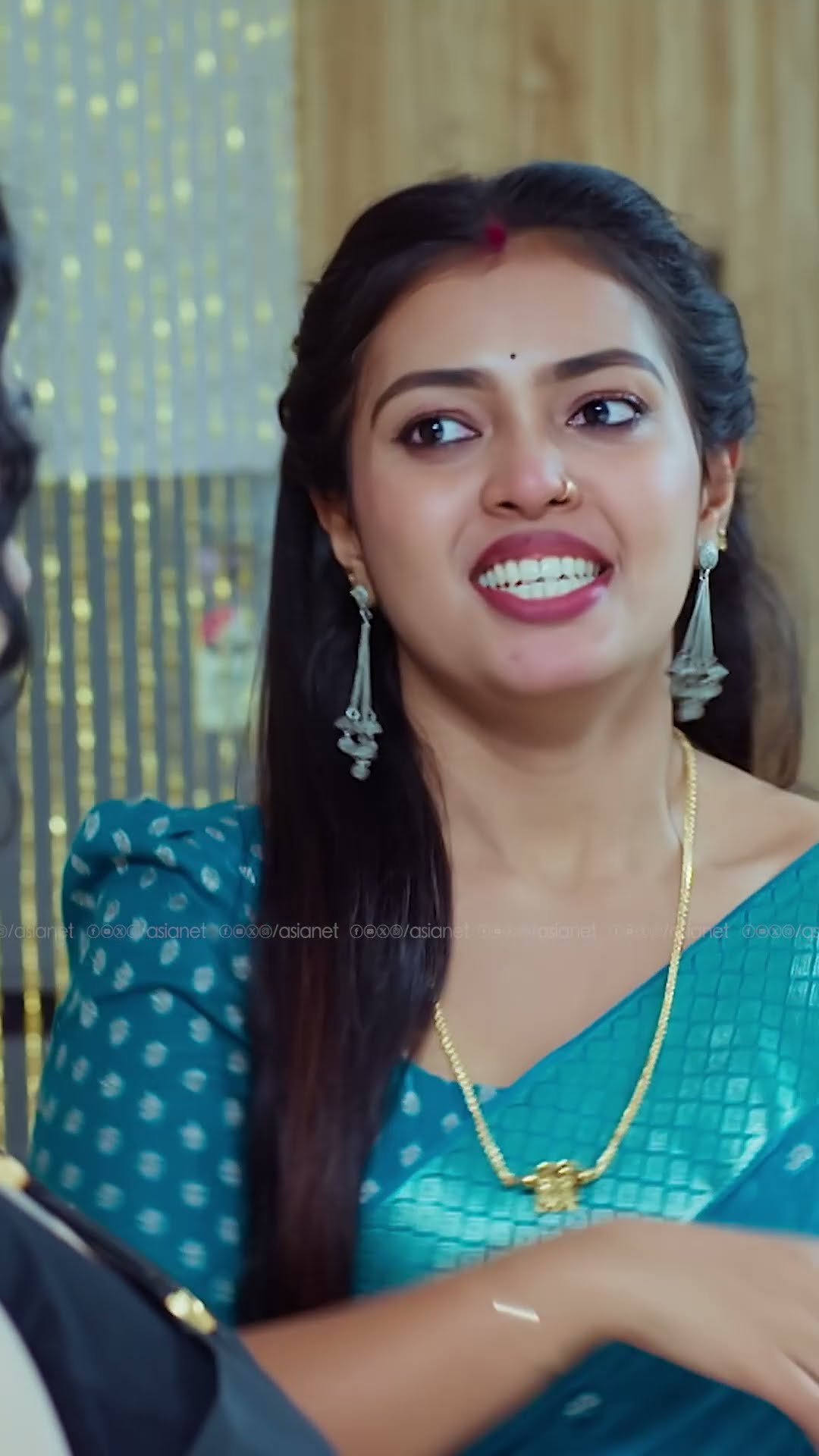 #IshtamMathram ആകെ മൊത്തം ഒരു അവിയൽ സൗന്ദര്യമാണ്