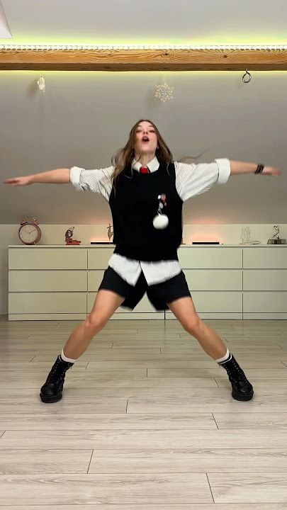 Download lagu Youth - Lee Know ☺️